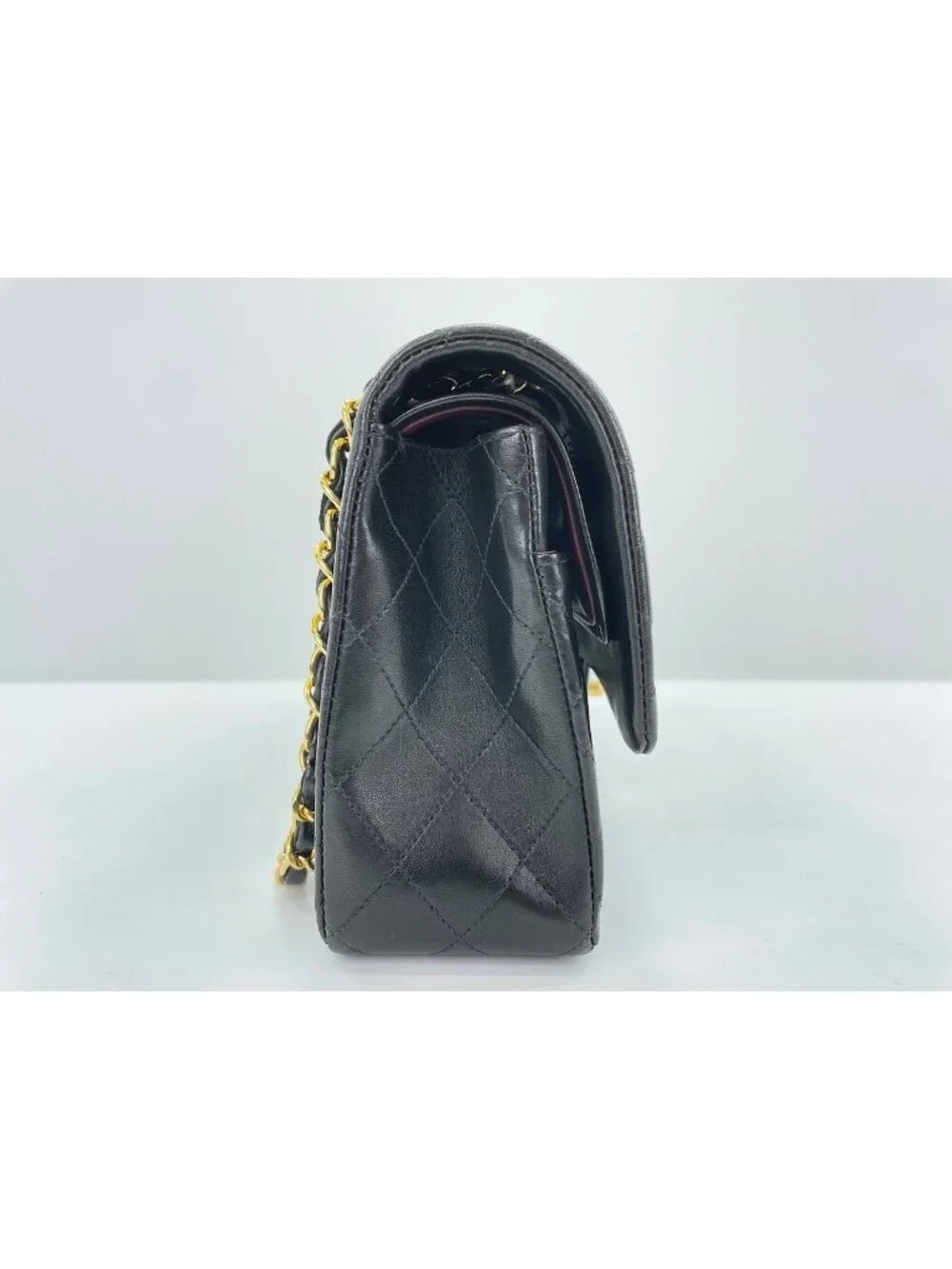 Chanel Shoulder Bag Quilted 25